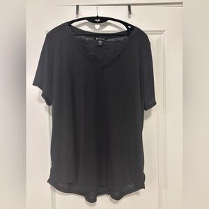 Athleta Breeze V-Neck Black Tee